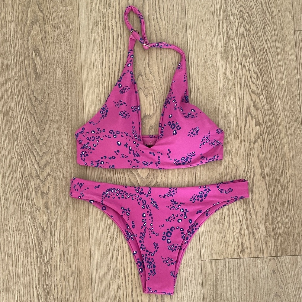 Skatie halter top bikini